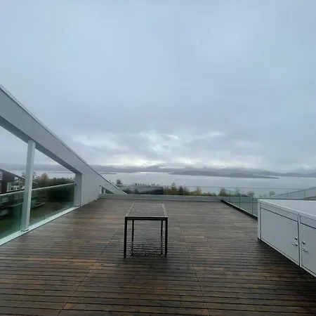 Nordlys Luxury Flat شقة